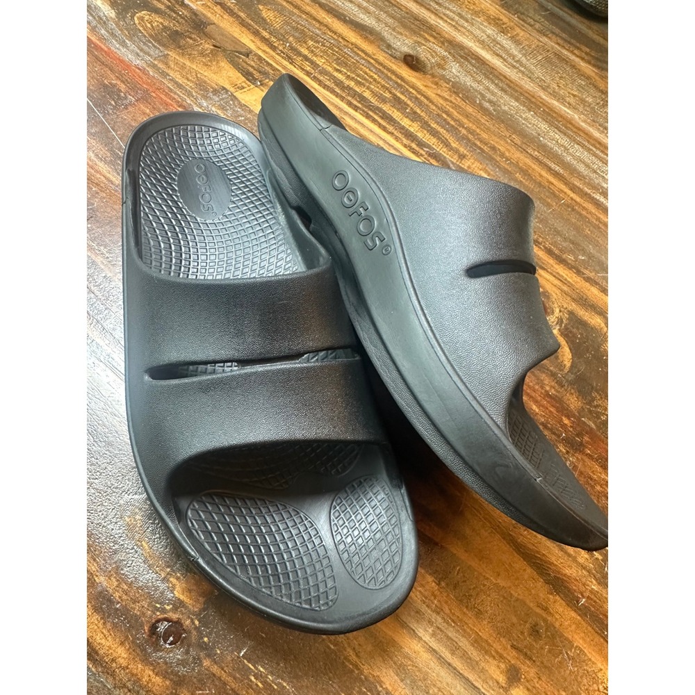OOFOS OOahh Slide Sandal Black Recovery Footwear Men 10 - Woman 12 Arch Support